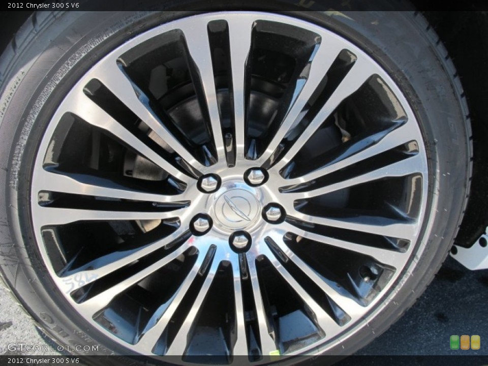 2012 Chrysler 300 S V6 Wheel and Tire Photo #61253837