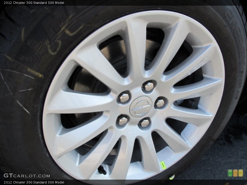 2012 Chrysler 300  Wheel and Tire Photo #61253969