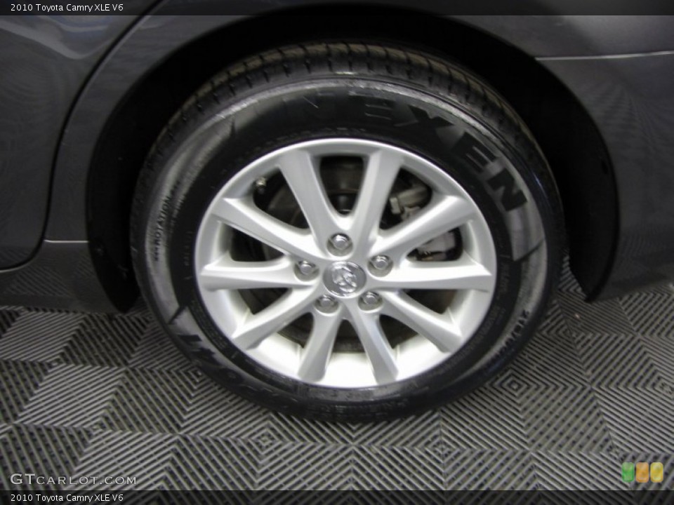 2010 Toyota Camry XLE V6 Wheel and Tire Photo #61254370