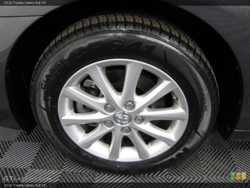 2010 Toyota Camry XLE V6 Wheel and Tire Photo #61254386