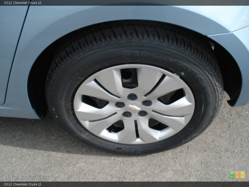 2012 Chevrolet Cruze LS Wheel and Tire Photo #61440313