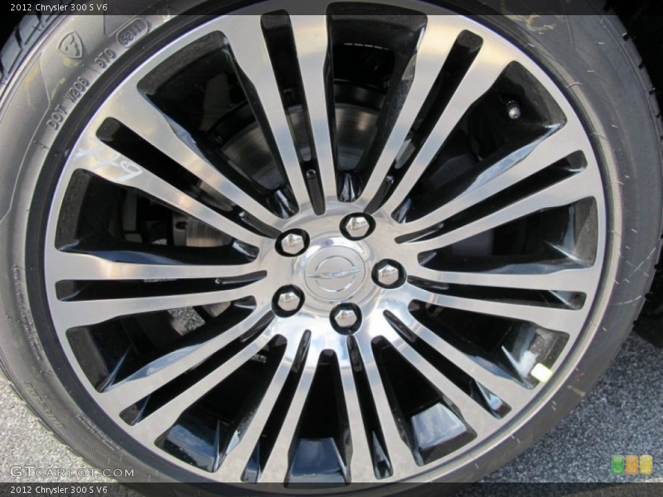 2012 Chrysler 300 S V6 Wheel and Tire Photo #61447365