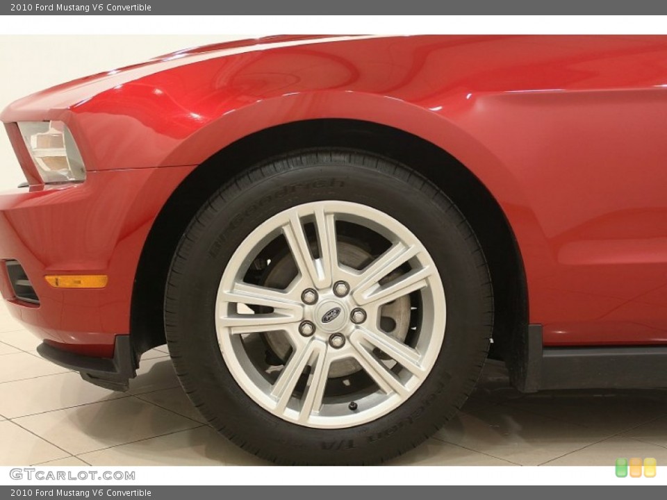 2010 Ford Mustang V6 Convertible Wheel and Tire Photo #61451178
