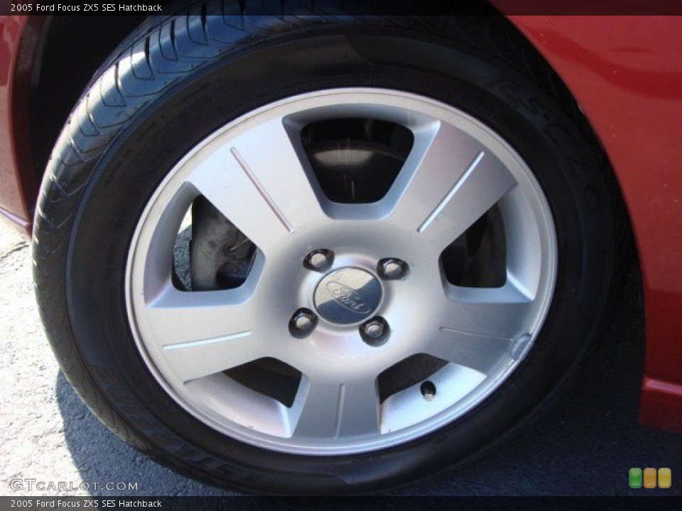 2005 Ford Focus ZX5 SES Hatchback Wheel and Tire Photo #61469328
