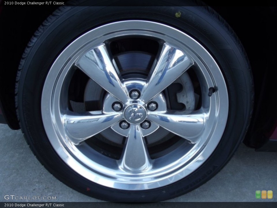 2010 Dodge Challenger R/T Classic Wheel and Tire Photo #61475733
