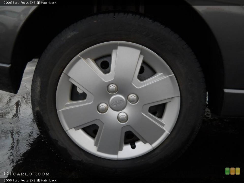 2006 Ford Focus ZX3 SE Hatchback Wheel and Tire Photo #61482327