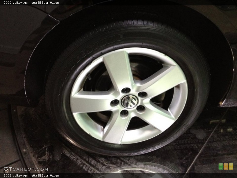 2009 Volkswagen Jetta SE SportWagen Wheel and Tire Photo #61500161