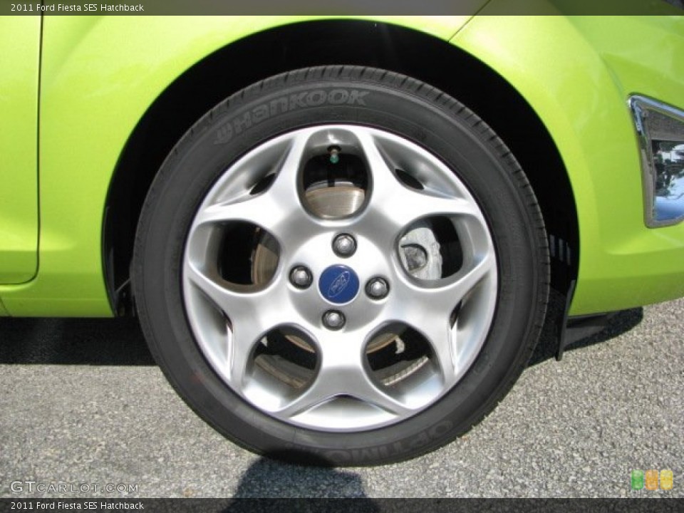 2011 Ford Fiesta SES Hatchback Wheel and Tire Photo #61511523