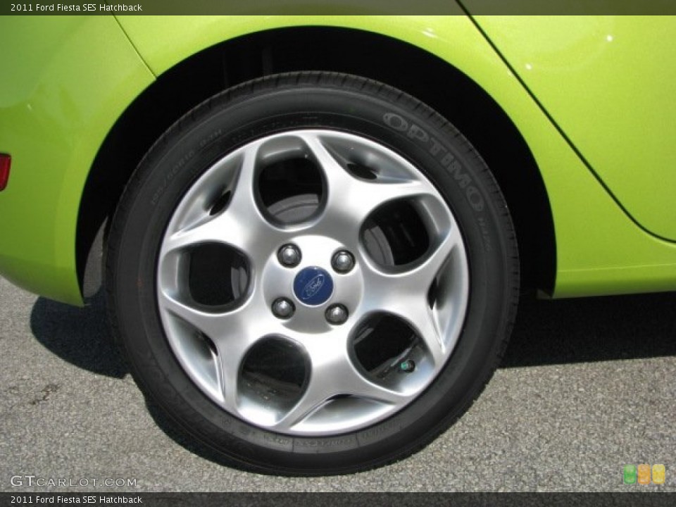 2011 Ford Fiesta SES Hatchback Wheel and Tire Photo #61511532