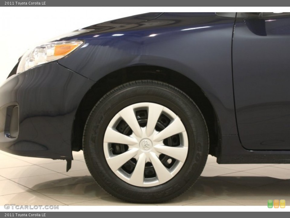 2011 Toyota Corolla LE Wheel and Tire Photo #61573803