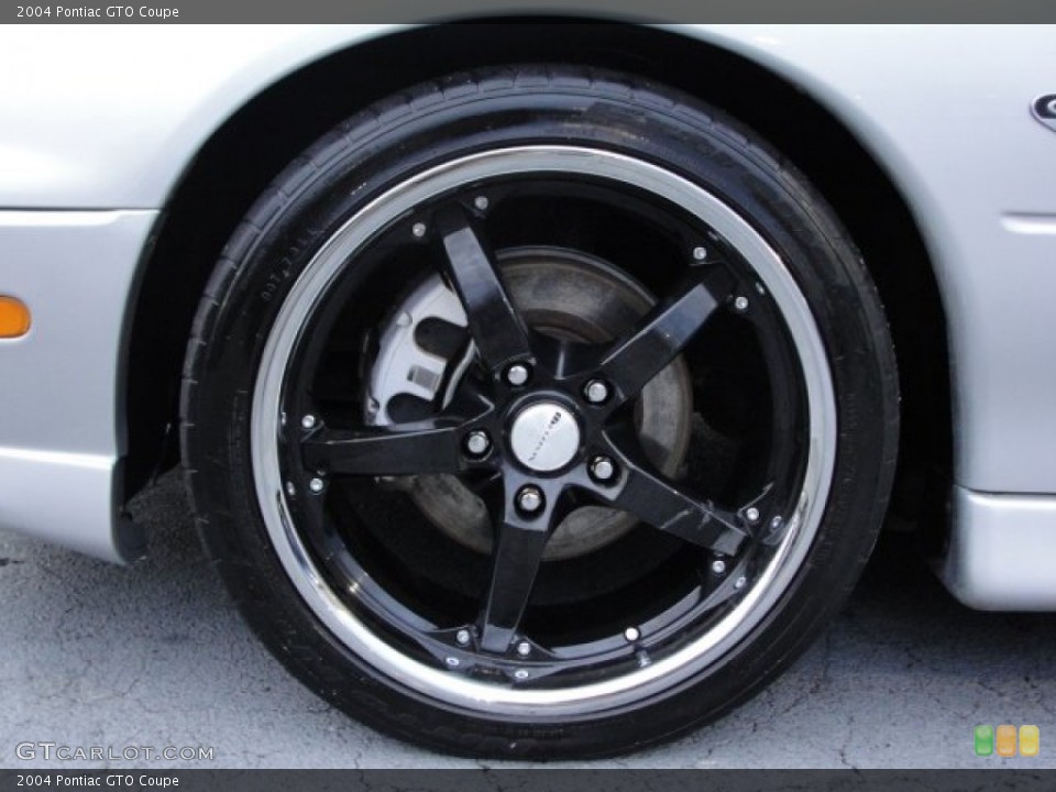 2004 Pontiac GTO Coupe Wheel and Tire Photo #61696595