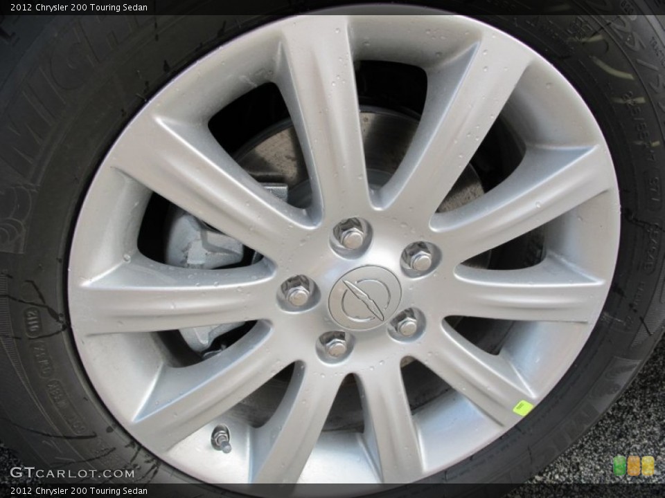 2012 Chrysler 200 Touring Sedan Wheel and Tire Photo #61711316
