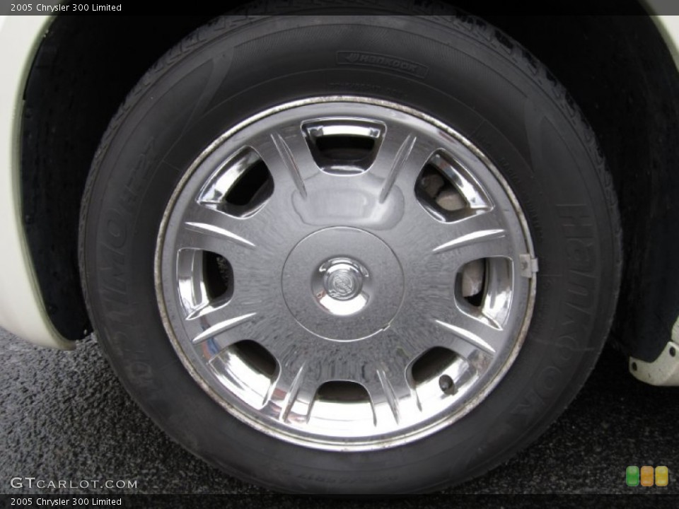 2005 Chrysler 300 Limited Wheel and Tire Photo #61733505