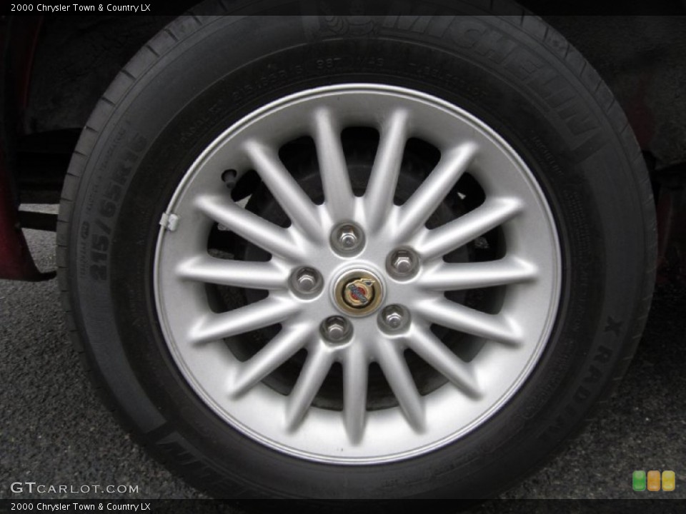 2000 Chrysler Town & Country LX Wheel and Tire Photo #61734693