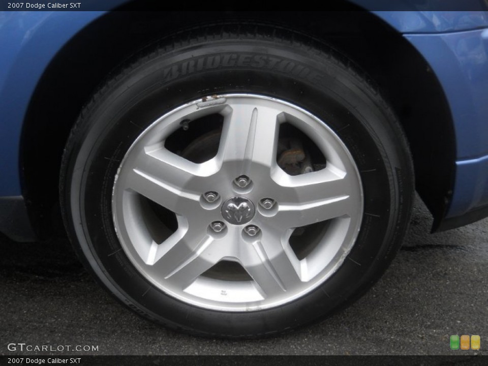 2007 Dodge Caliber SXT Wheel and Tire Photo #61810665