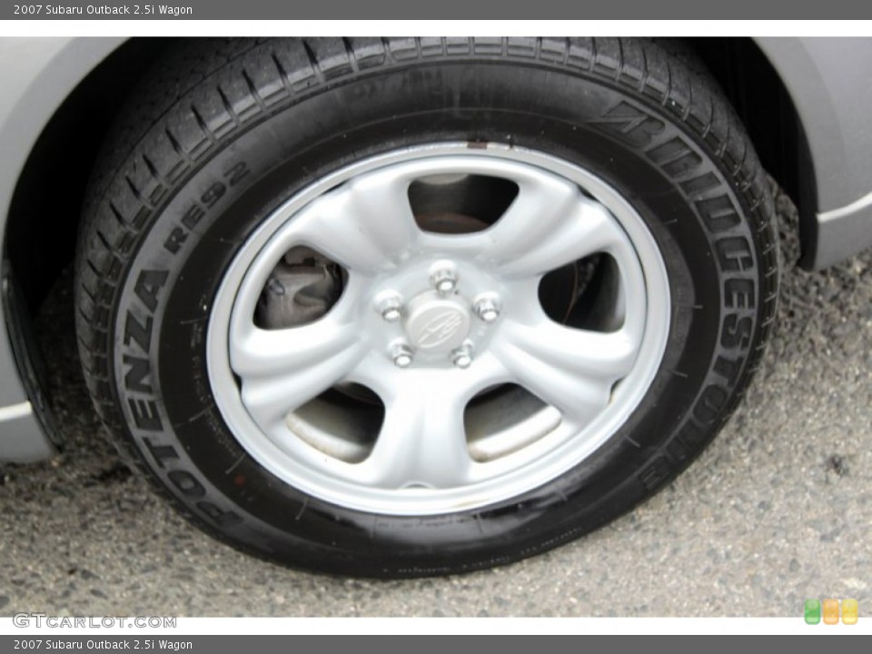 2007 Subaru Outback 2.5i Wagon Wheel and Tire Photo #61858800