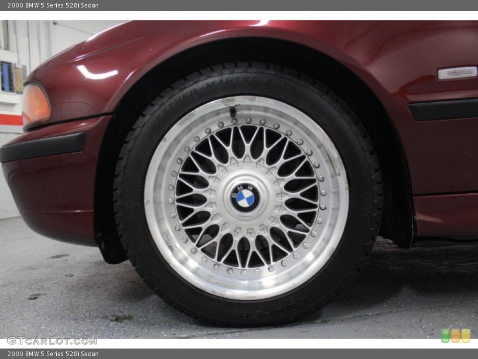 2000 BMW 5 Series 528i Sedan Wheel and Tire Photo #61870372