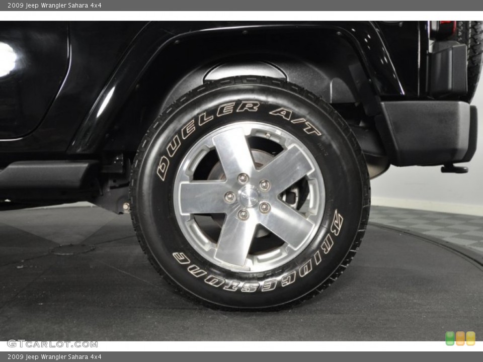 2009 Jeep Wrangler Sahara 4x4 Wheel and Tire Photo #61890025