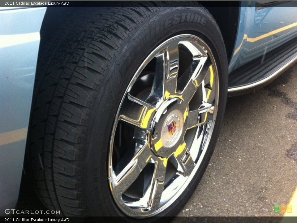 2011 Cadillac Escalade Luxury AWD Wheel and Tire Photo #61931566