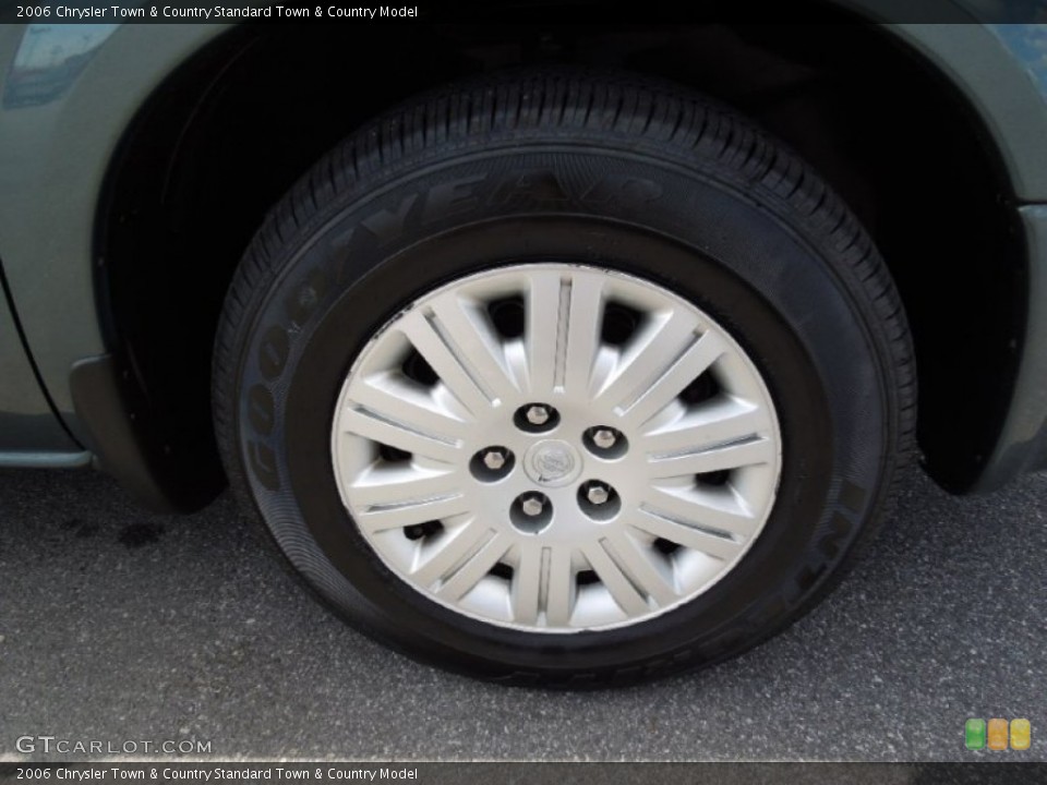 2006 Chrysler Town & Country Wheels and Tires