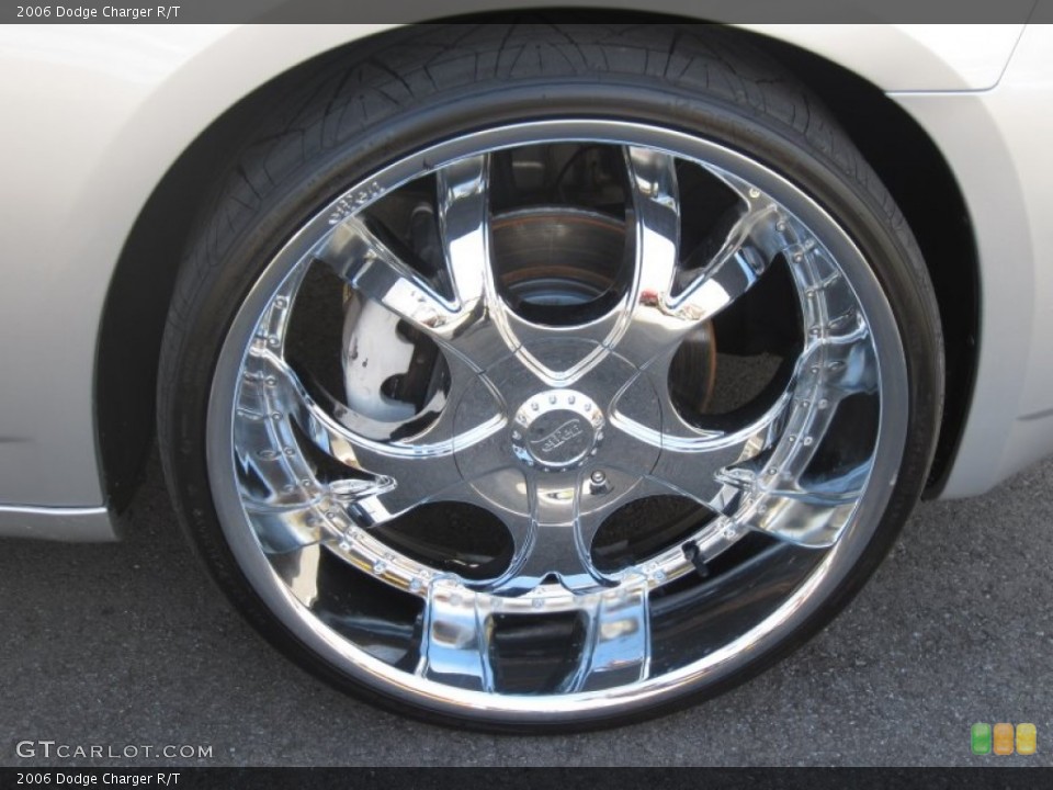 2006 Dodge Charger Custom Wheel and Tire Photo #62040804