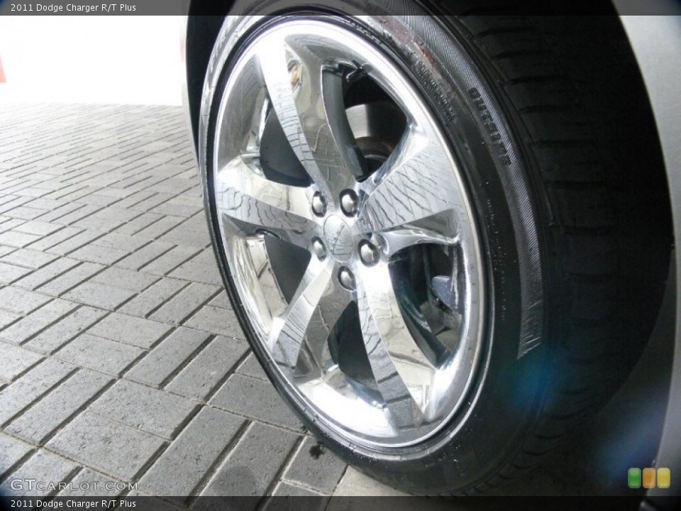 2011 Dodge Charger R/T Plus Wheel and Tire Photo #62048949