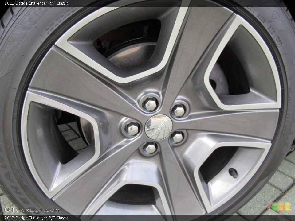 2012 Dodge Challenger R/T Classic Wheel and Tire Photo #62089014