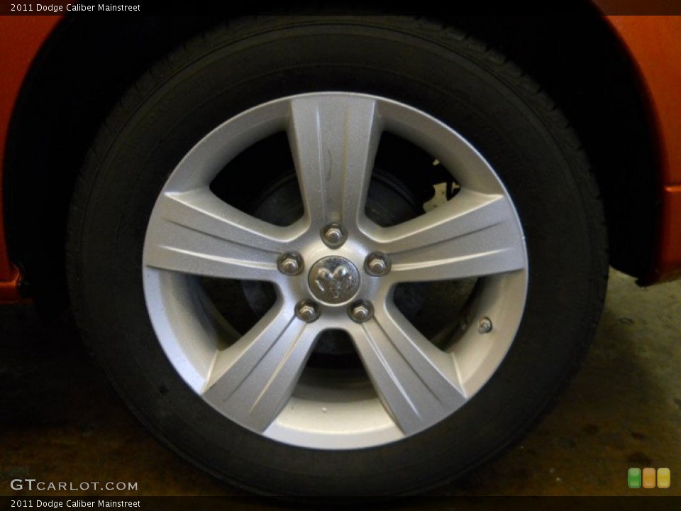 2011 Dodge Caliber Mainstreet Wheel and Tire Photo #62137470