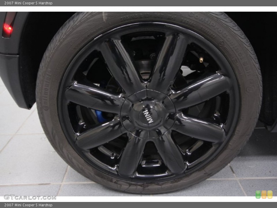 2007 Mini Cooper S Hardtop Wheel and Tire Photo #62171902