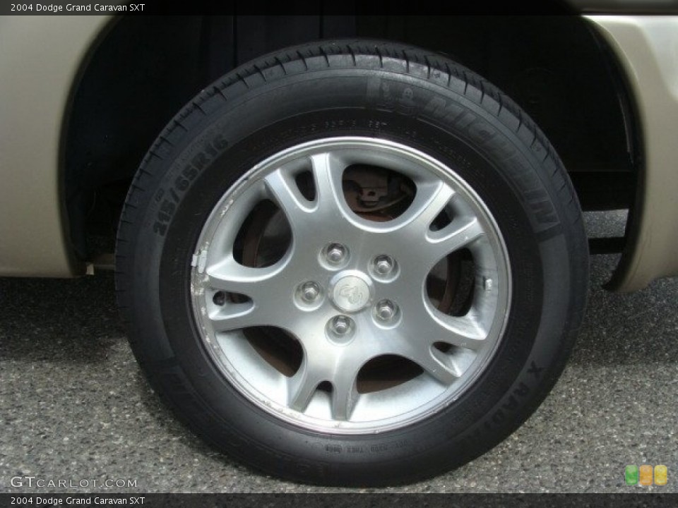 2004 Dodge Grand Caravan SXT Wheel and Tire Photo #62199386