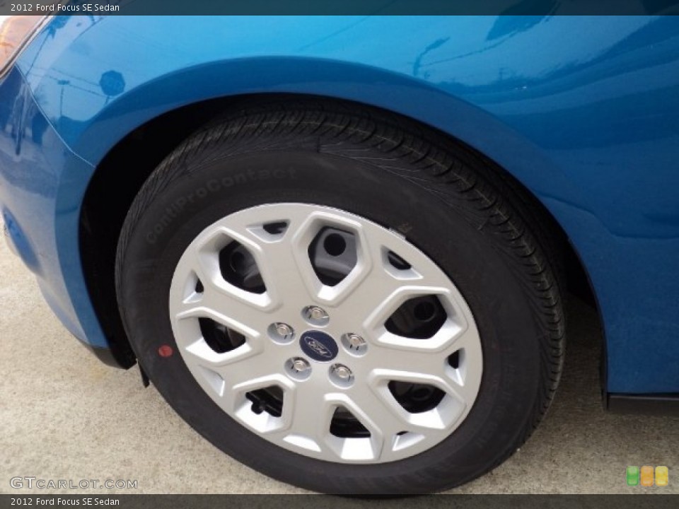 2012 Ford Focus SE Sedan Wheel and Tire Photo #62257095