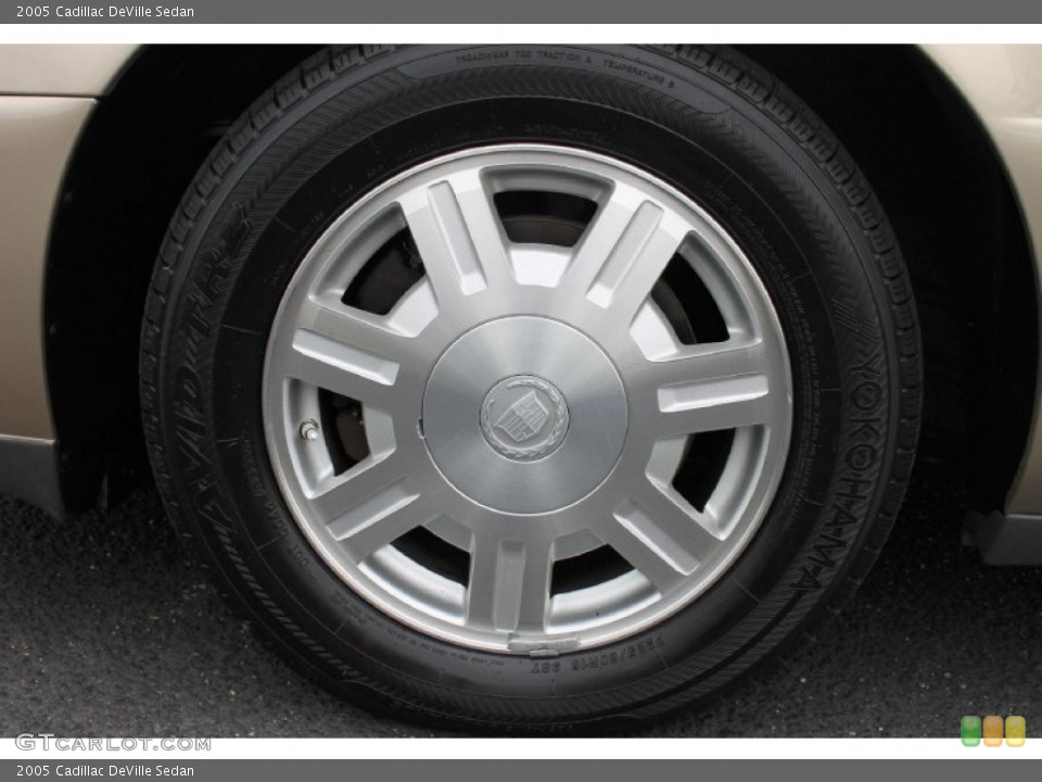 2005 Cadillac DeVille Sedan Wheel and Tire Photo #62261434
