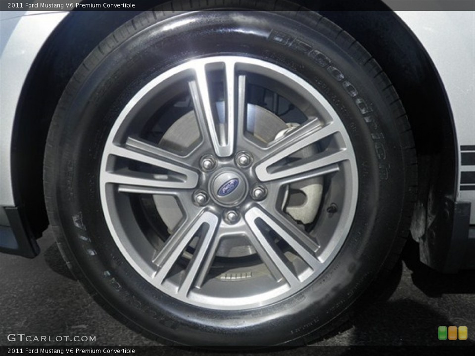 2011 Ford Mustang V6 Premium Convertible Wheel and Tire Photo #62266204