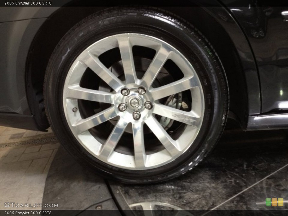 2006 Chrysler 300 C SRT8 Wheel and Tire Photo #62292788