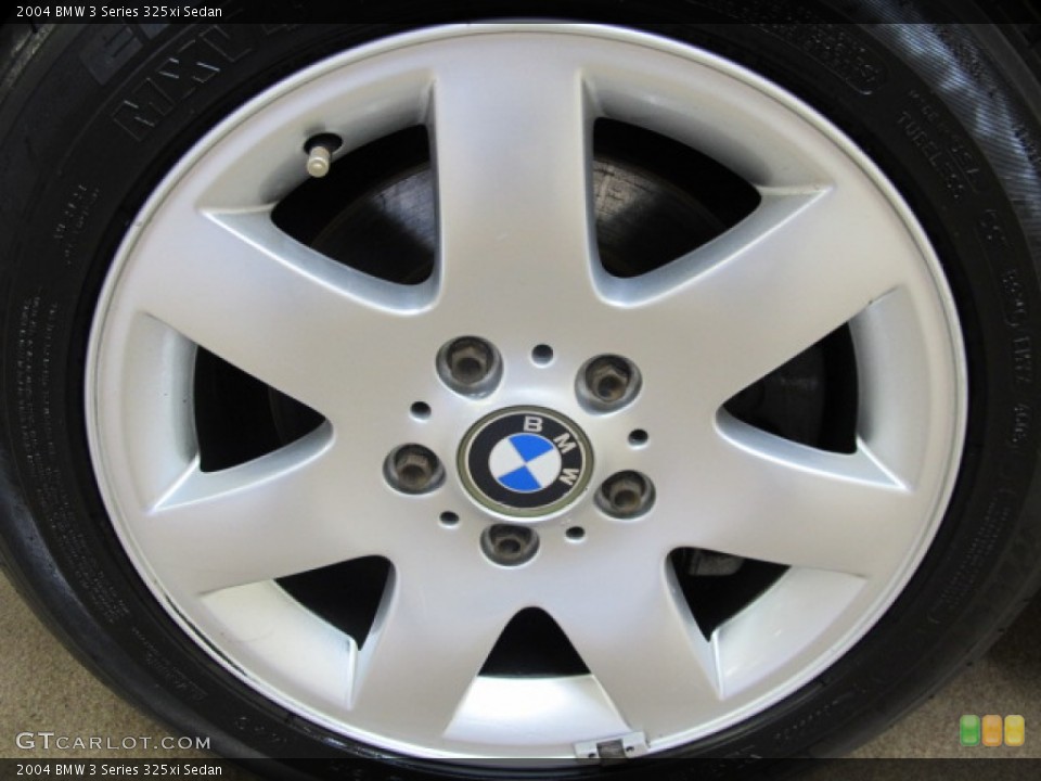 2004 BMW 3 Series 325xi Sedan Wheel and Tire Photo #62351825