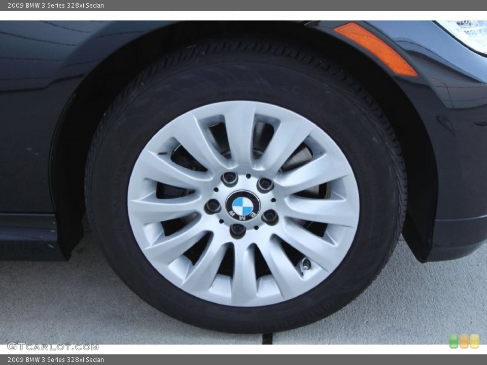 2009 BMW 3 Series 328xi Sedan Wheel and Tire Photo #62398280
