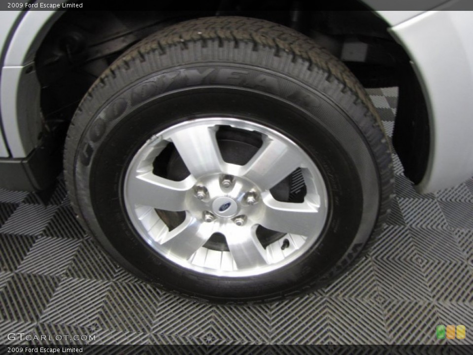 2009 Ford Escape Limited Wheel and Tire Photo #62500497