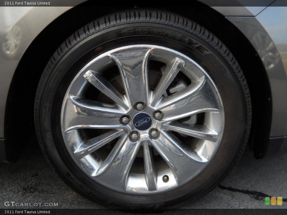 2011 Ford Taurus Limited Wheel and Tire Photo #62526557