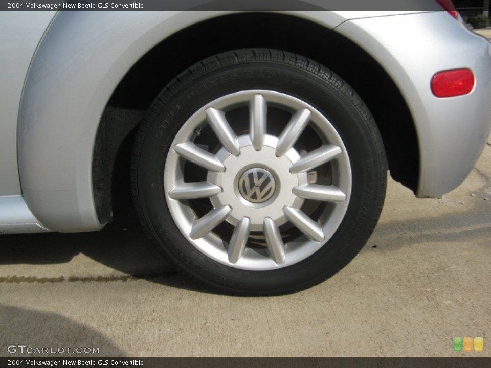 2004 Volkswagen New Beetle GLS Convertible Wheel and Tire Photo #62549017