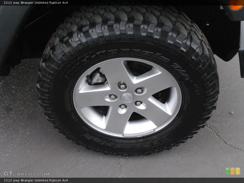 2010 Jeep Wrangler Unlimited Rubicon 4x4 Wheel and Tire Photo #62558797