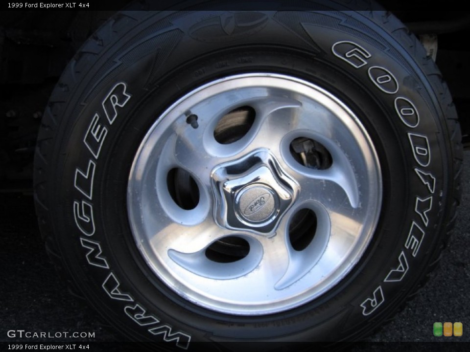 1999 Ford Explorer XLT 4x4 Wheel and Tire Photo #62612270