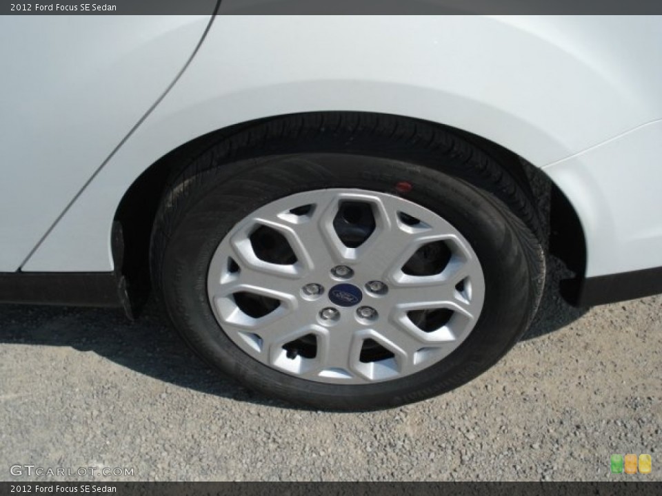 2012 Ford Focus SE Sedan Wheel and Tire Photo #62617961
