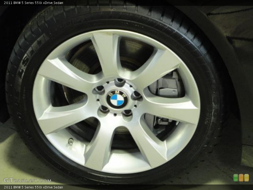 2011 BMW 5 Series 550i xDrive Sedan Wheel and Tire Photo #62634539