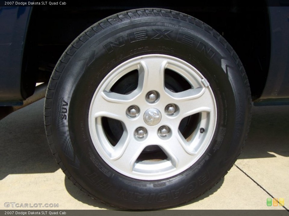 2007 Dodge Dakota SLT Quad Cab Wheel and Tire Photo #62657329