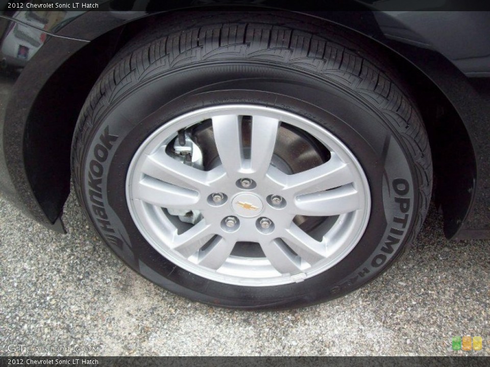 2012 Chevrolet Sonic LT Hatch Wheel and Tire Photo #62694113