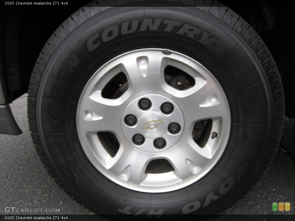 2005 Chevrolet Avalanche Z71 4x4 Wheel and Tire Photo #62726579