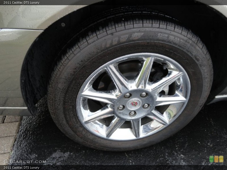 2011 Cadillac DTS Luxury Wheel and Tire Photo #62731624