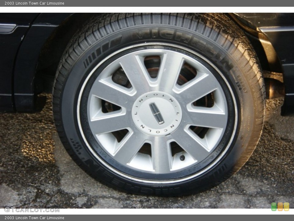 2003 Lincoln Town Car Limousine Wheel and Tire Photo #62751748