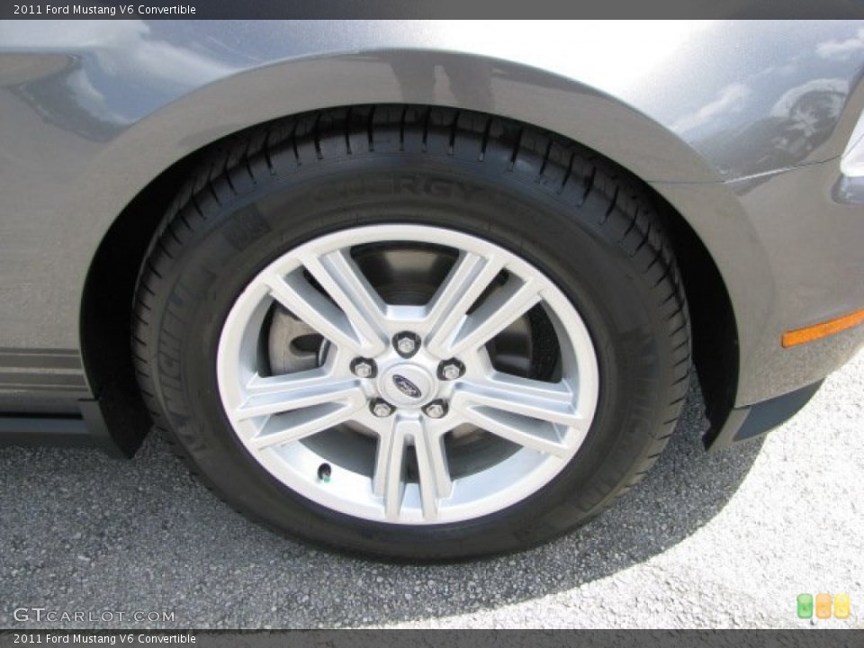 2011 Ford Mustang V6 Convertible Wheel and Tire Photo #62771130