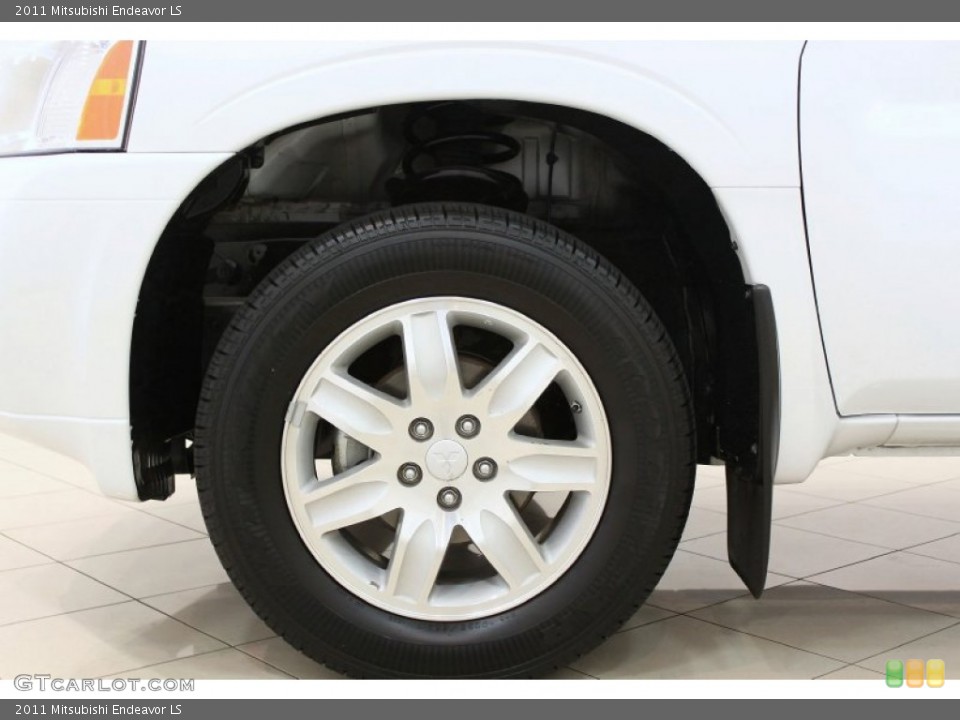 2011 Mitsubishi Endeavor LS Wheel and Tire Photo #62839035